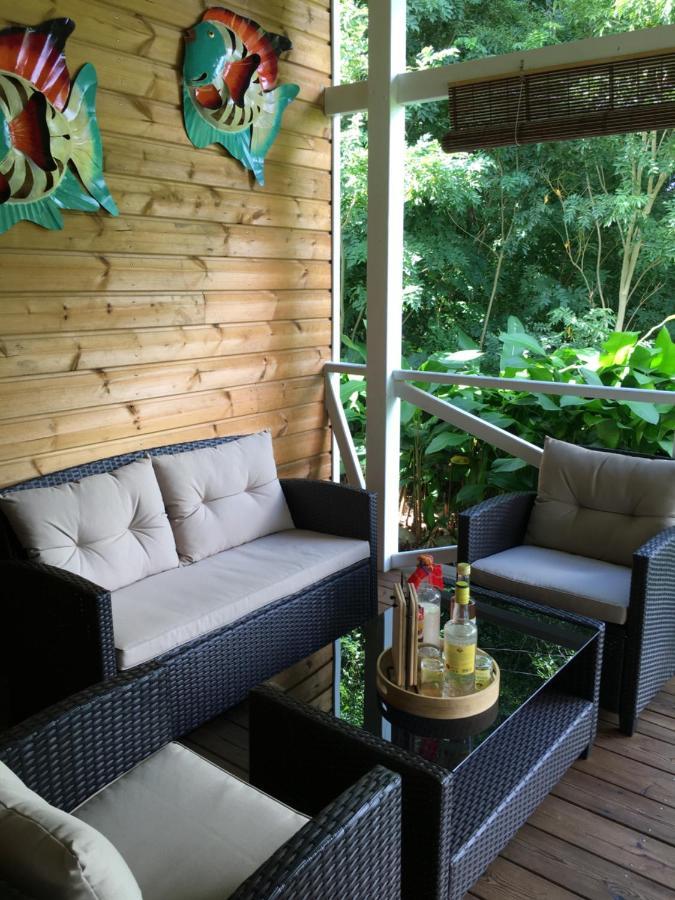 Grand Bungalow Avec Piscine Et Vue Mer Bouillante Eksteriør billede